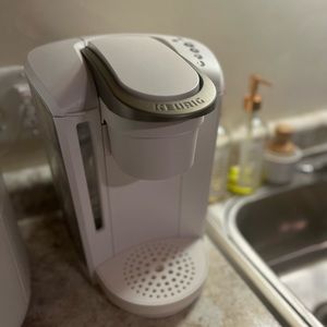 White Keurig Coffee Maker - matte white